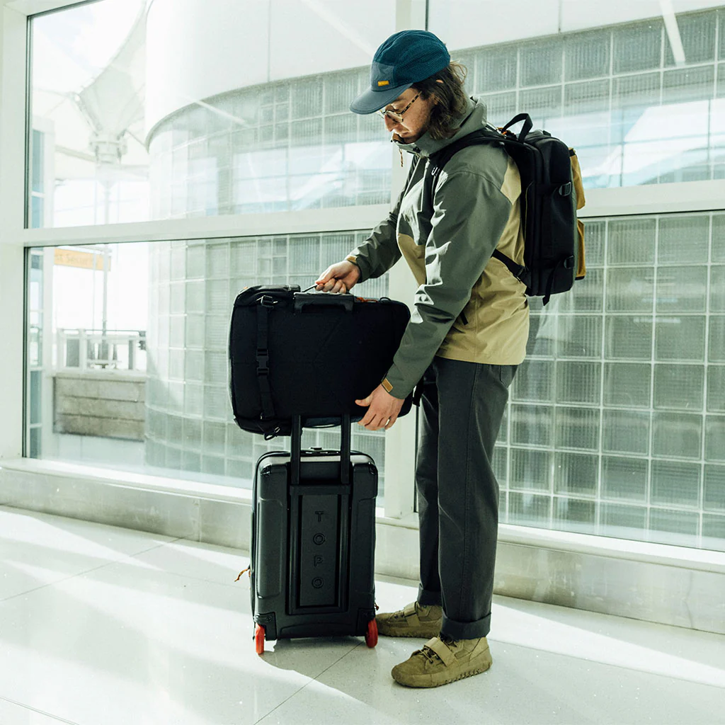 Topo Designs - Global Travel Bag 30L - Navy/Sahara - Image 21